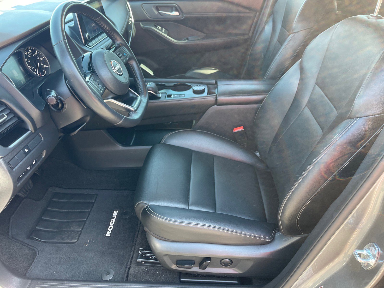 Used 2023 Nissan Rogue SL AWD/4WD image 10