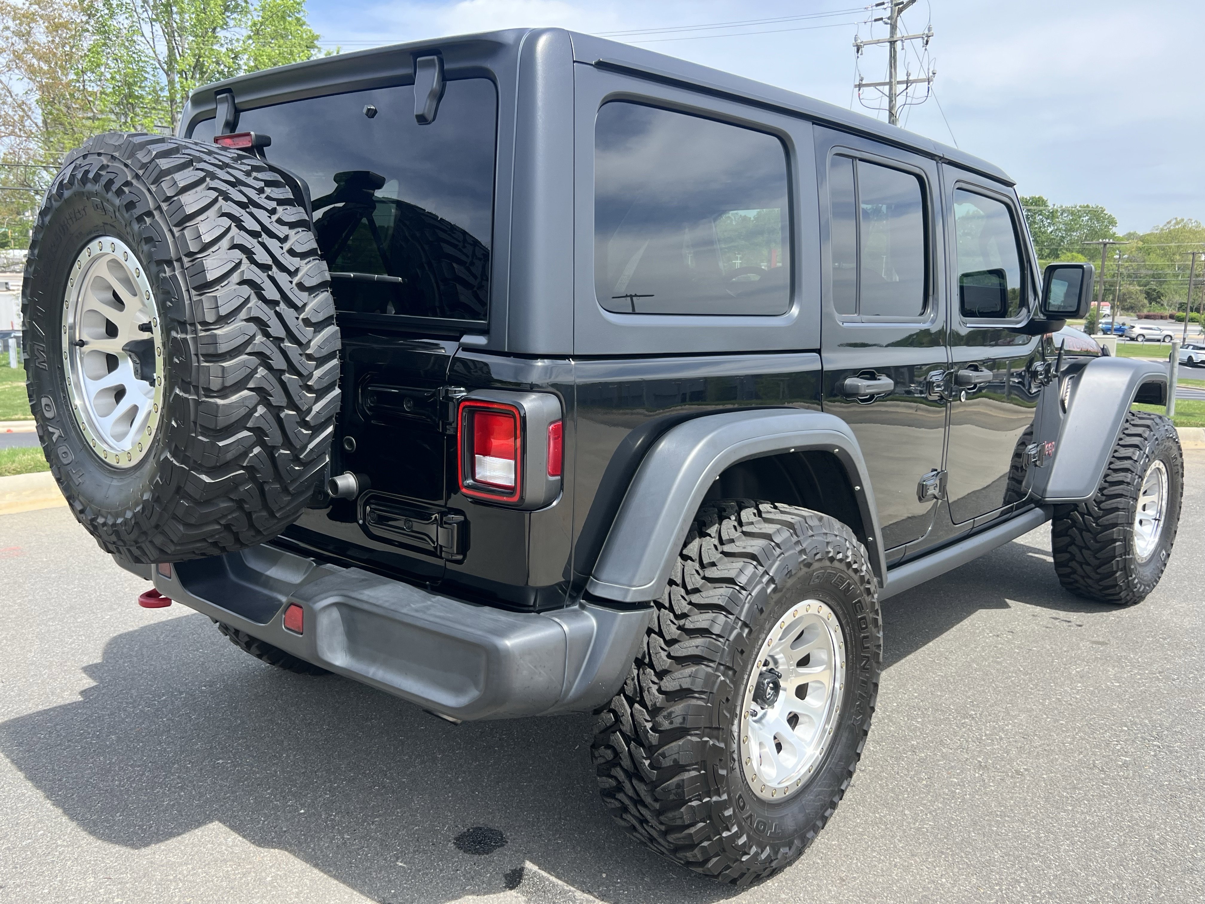 Used 2021 Jeep Wrangler Unlimited Rubicon AWD/4WD image 9