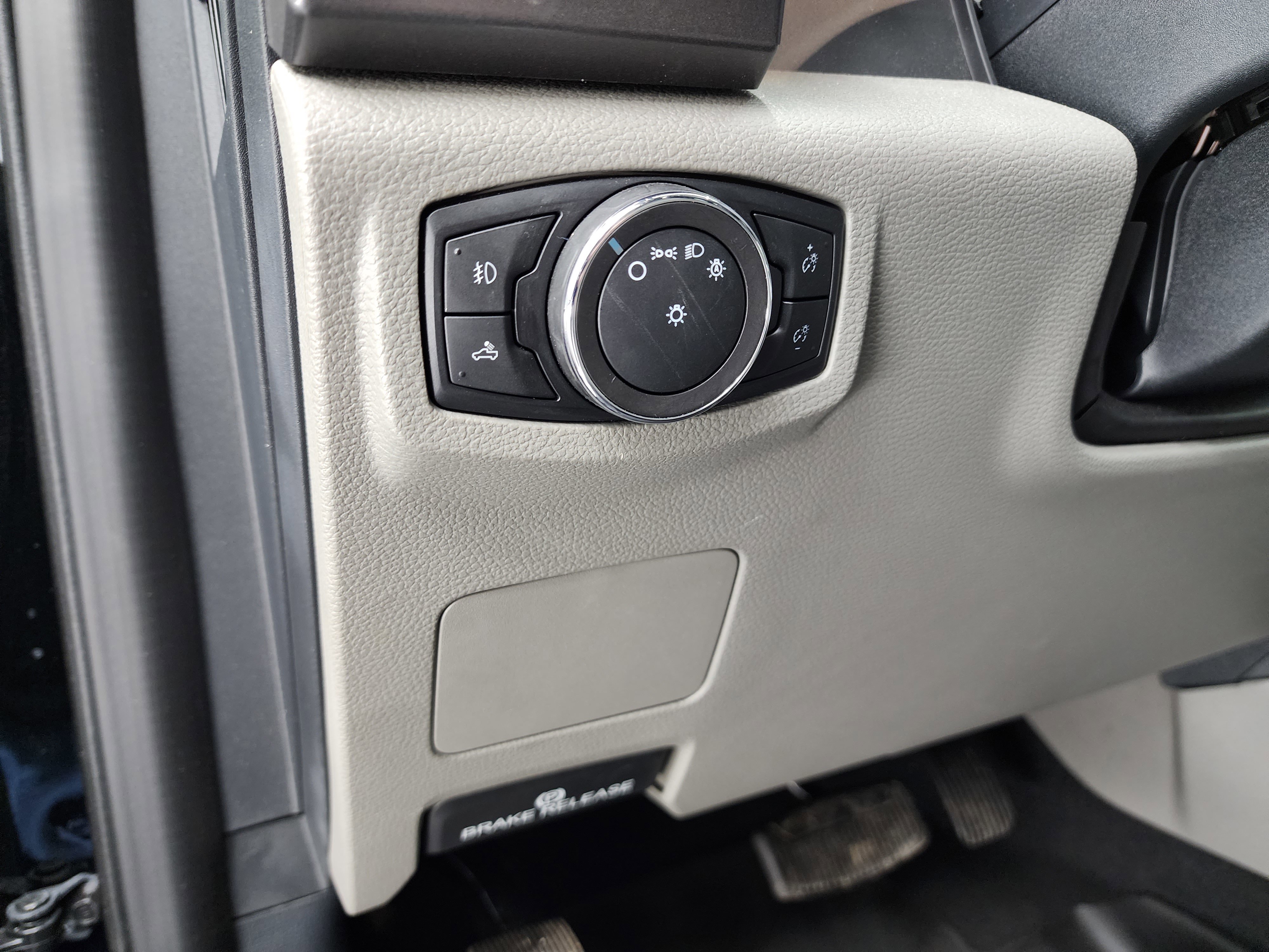 Used 2022 Ford F250 XLT w/ Black Appearance Package image 40