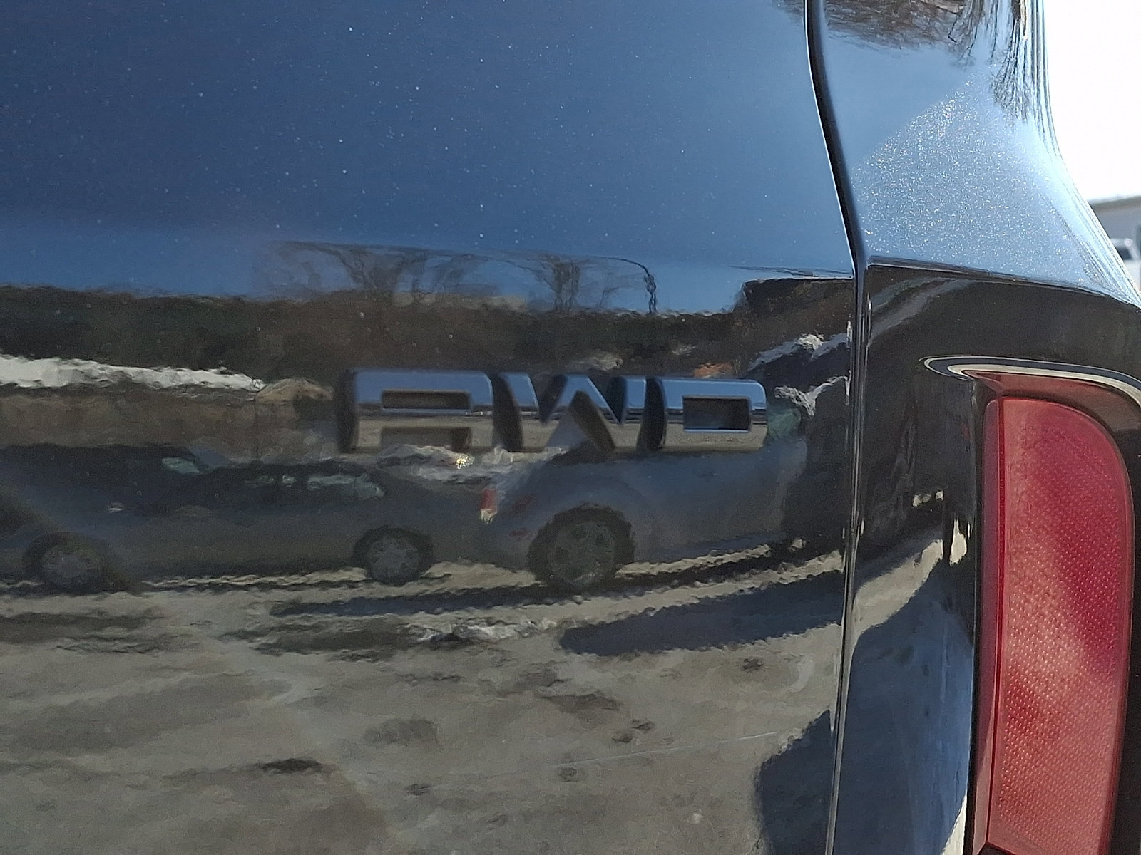 Certified 2022 Ford Escape SEL w/ SEL Stealth AWD Package image 32