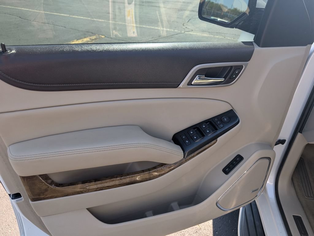 Used 2017 GMC Yukon Denali AWD/4WD image 15