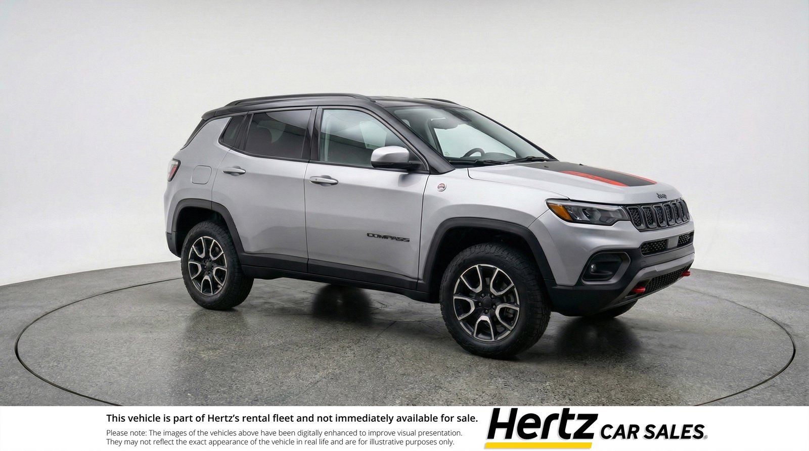 Used 2025 Jeep Compass Trailhawk image 1