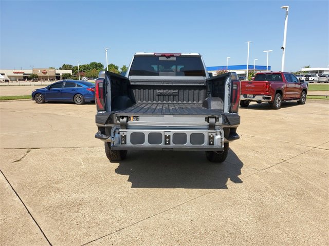 New 2026 GMC Sierra 2500 AT4 w/ AT4 Premium Plus Package image 8