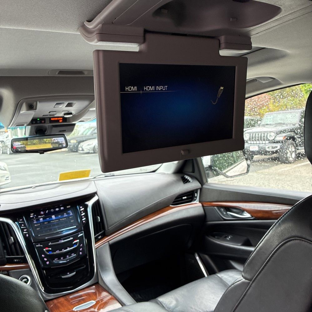 Used 2019 Cadillac Escalade ESV Premium Luxury AWD/4WD image 10