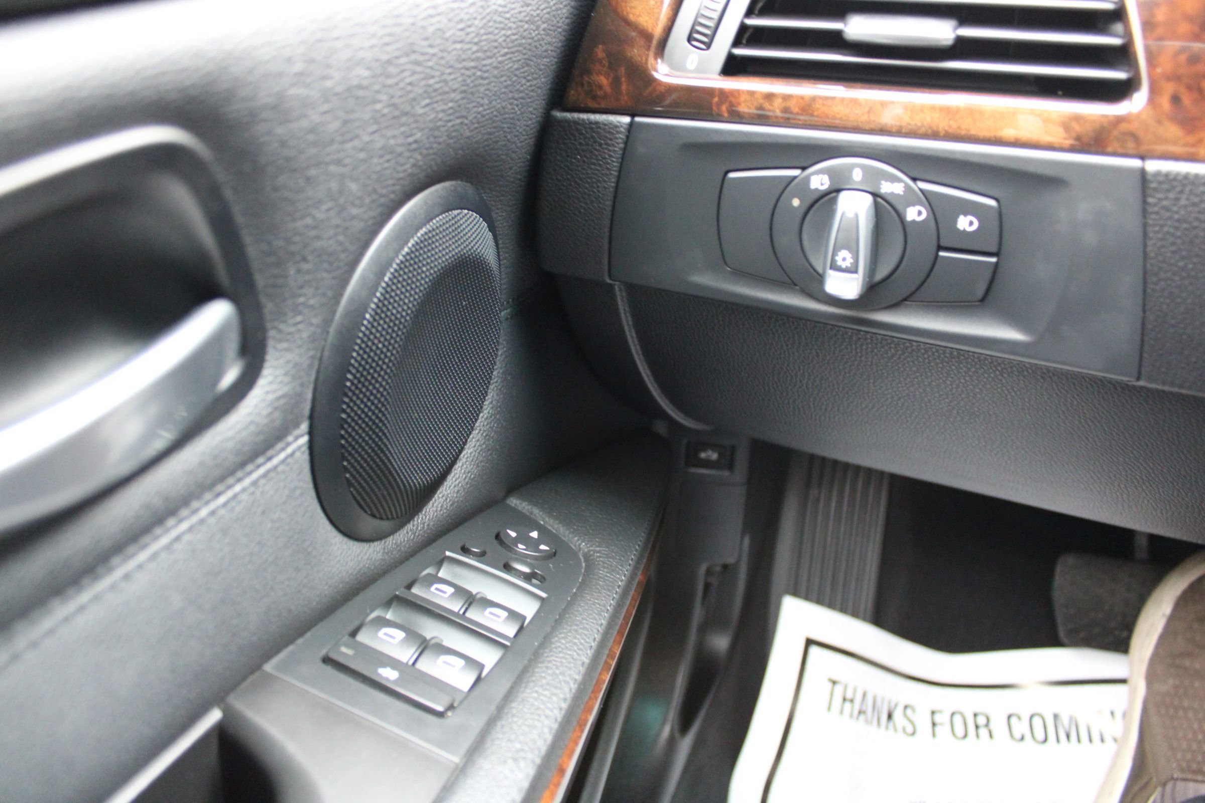 Used 2011 BMW 328i xDrive Sedan w/ Premium Pkg image 28