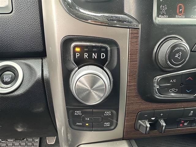 Used 2017 RAM 1500 Laramie w/ Convenience Group AWD/4WD image 13