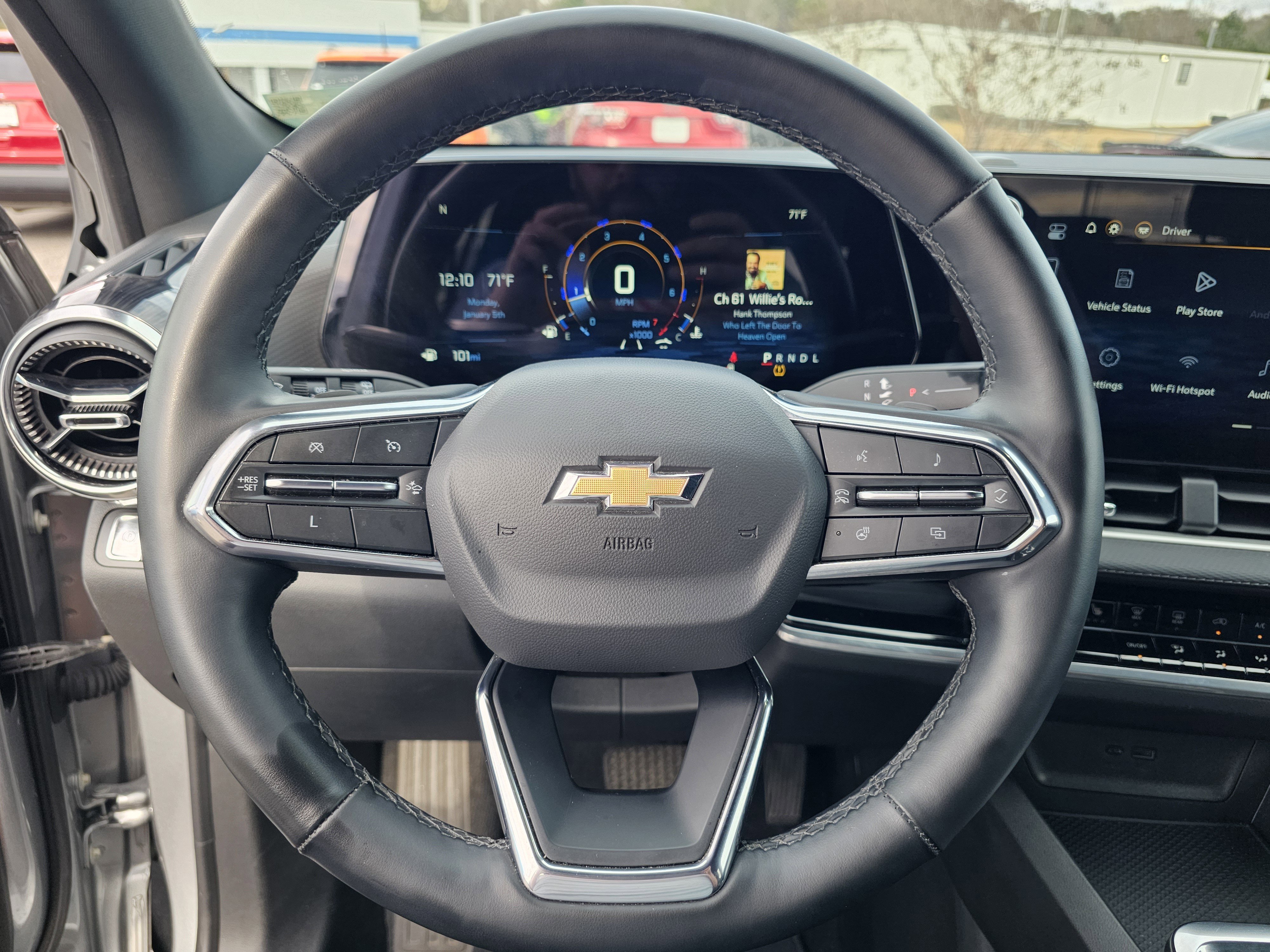 Used 2025 Chevrolet Equinox LT image 19