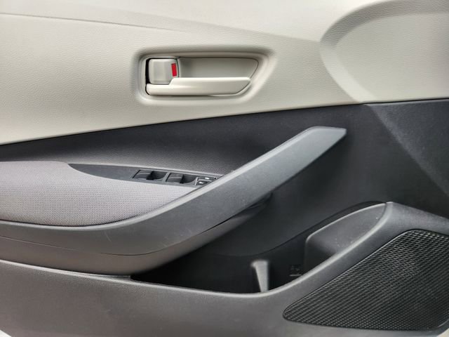 Used 2023 Toyota Corolla LE w/ LE Convenience Package image 18