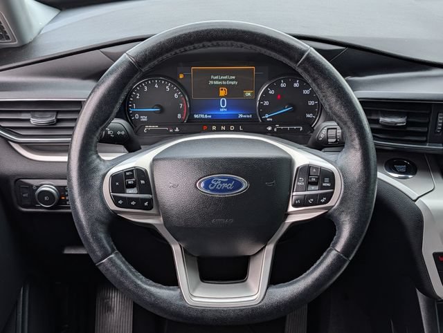 Used 2022 Ford Explorer XLT w/ Equipment Group 202A RWD image 13