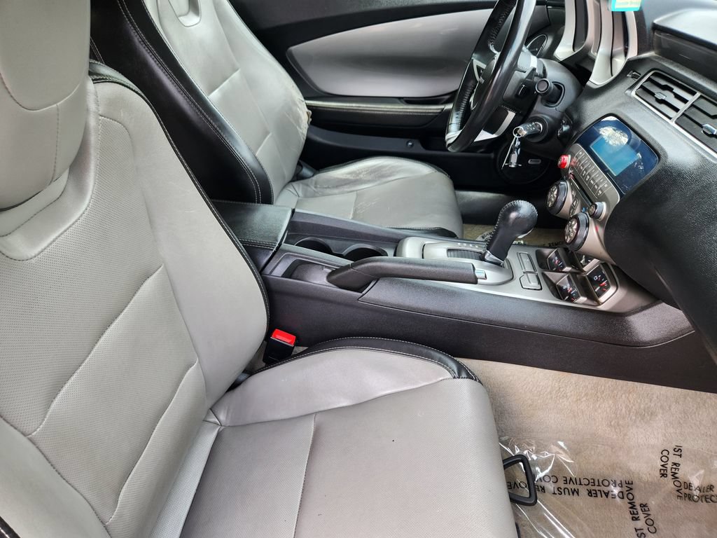 Used 2011 Chevrolet Camaro LT w/ RS Package RWD image 5