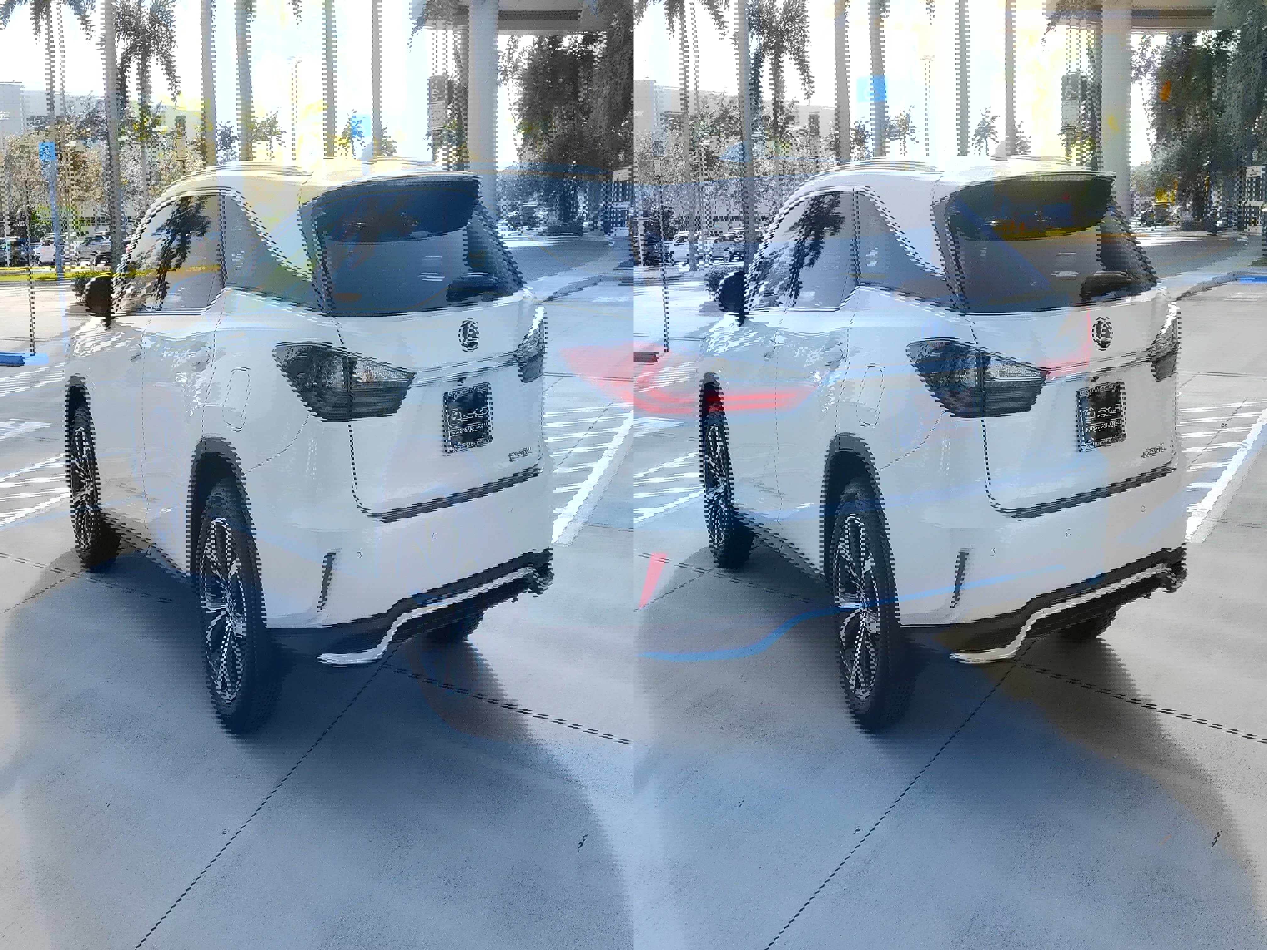 Used 2022 Lexus RX 350L FWD w/ Premium Package image 8