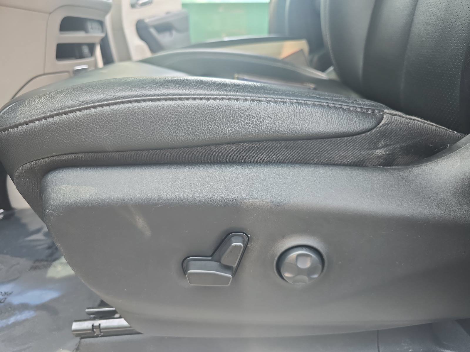 Used 2022 Chrysler Pacifica Touring-L FWD image 30