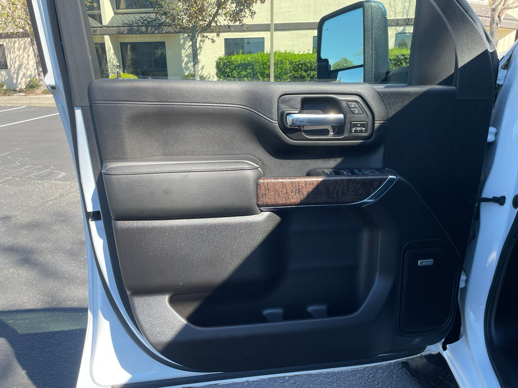 Used 2023 GMC Sierra 2500 Denali image 18