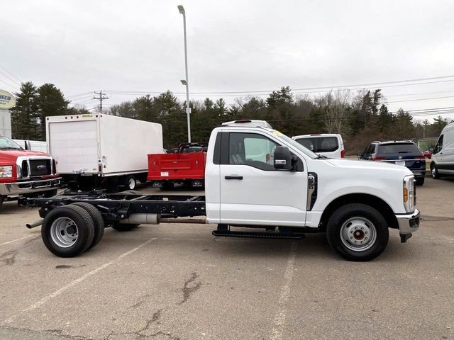 Used 2024 Ford F350 XL w/ XL Chrome Package image 2