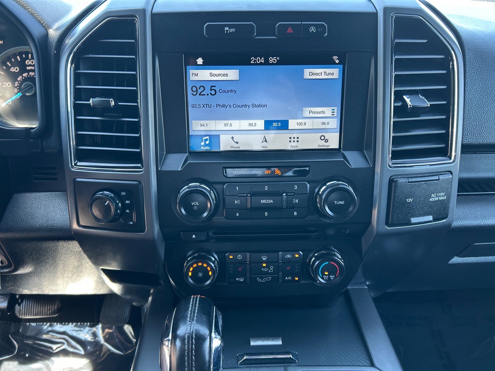 Used 2018 Ford F150 XLT w/ Equipment Group 302A Luxury AWD/4WD image 26