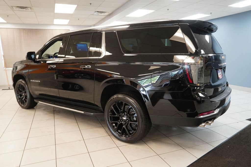 New 2026 Chevrolet Suburban Premier AWD/4WD image 7
