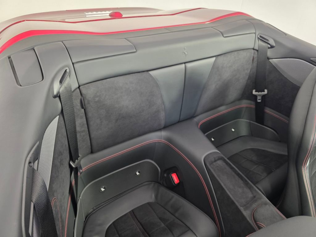 Used 2022 Ferrari Portofino M RWD image 26
