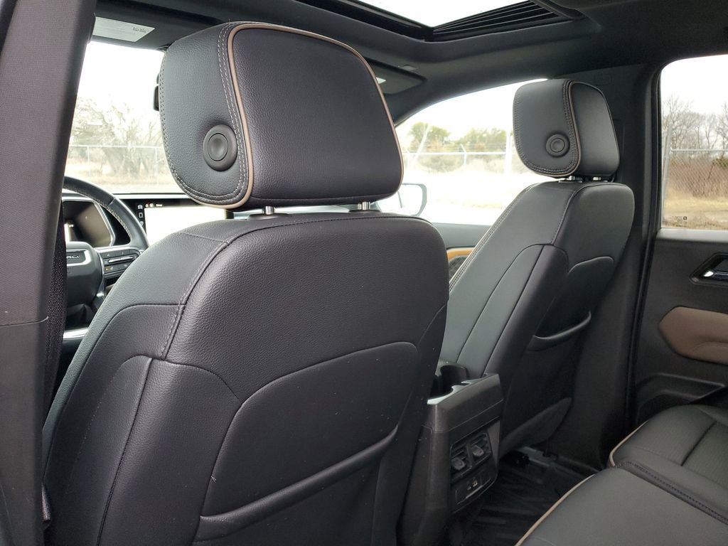 Used 2024 GMC Canyon Denali image 29