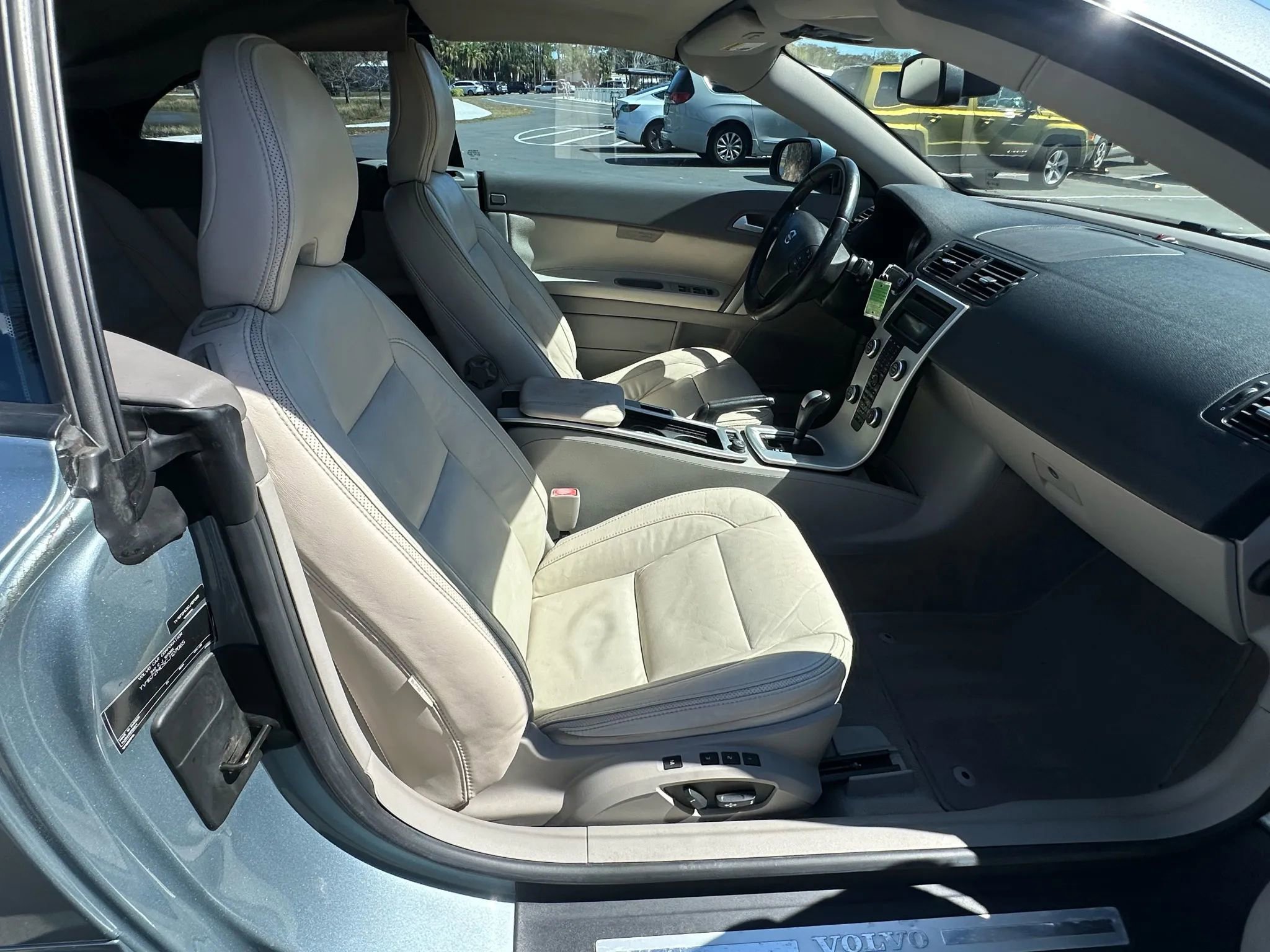 Used 2012 Volvo C70 T5 image 14