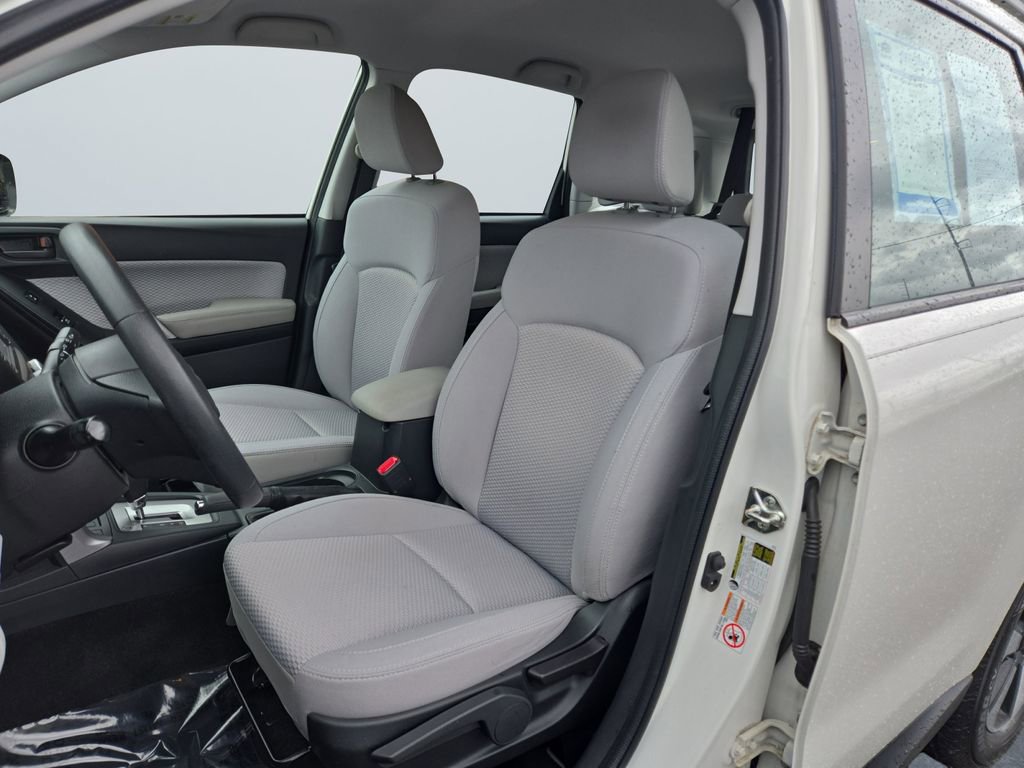 Used 2018 Subaru Forester 2.5i w/ Alloy Wheel Package image 9