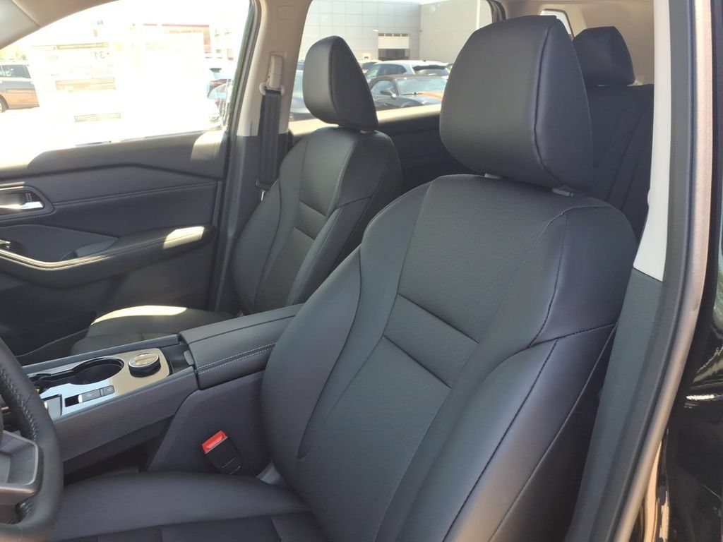New 2026 Nissan Rogue Dark Armor AWD/4WD image 14