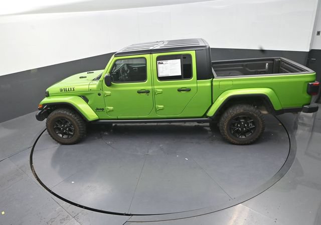 Used 2025 Jeep Gladiator Sport AWD/4WD image 15