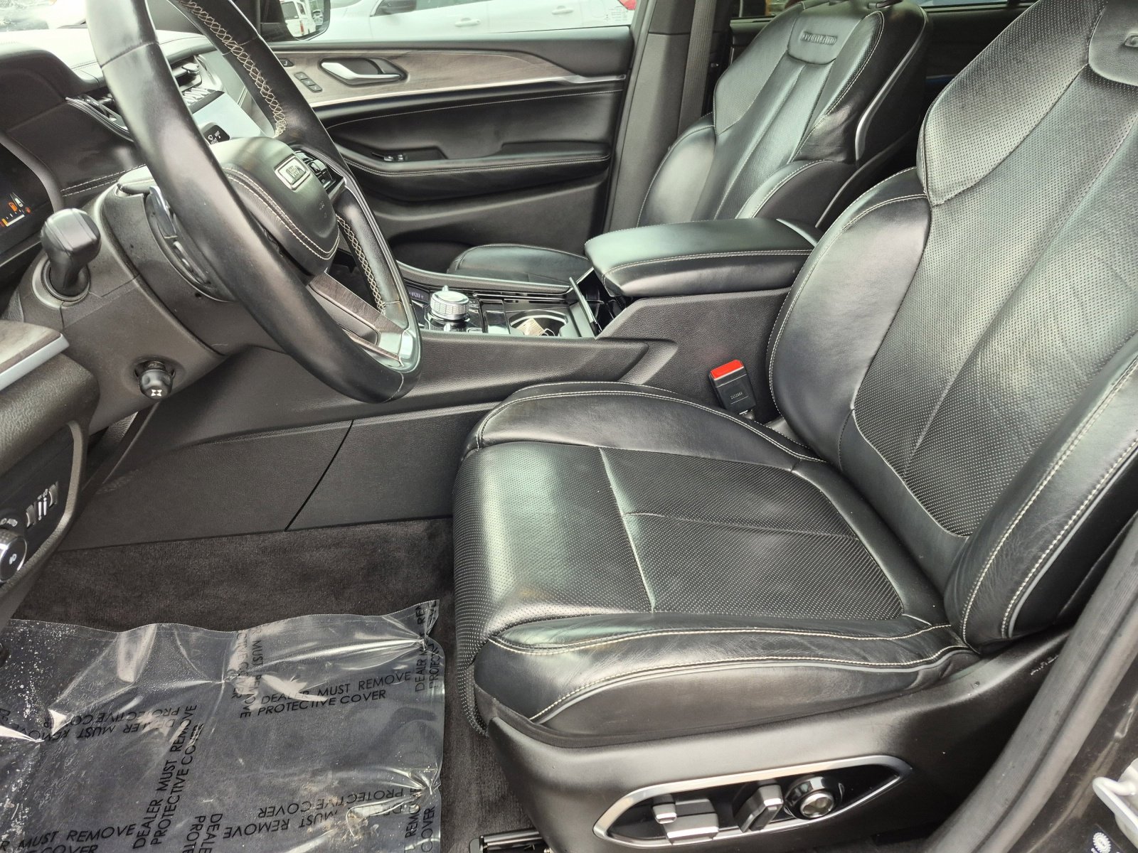 Used 2022 Jeep Grand Cherokee L Overland w/ Luxury Tech Group IV image 16