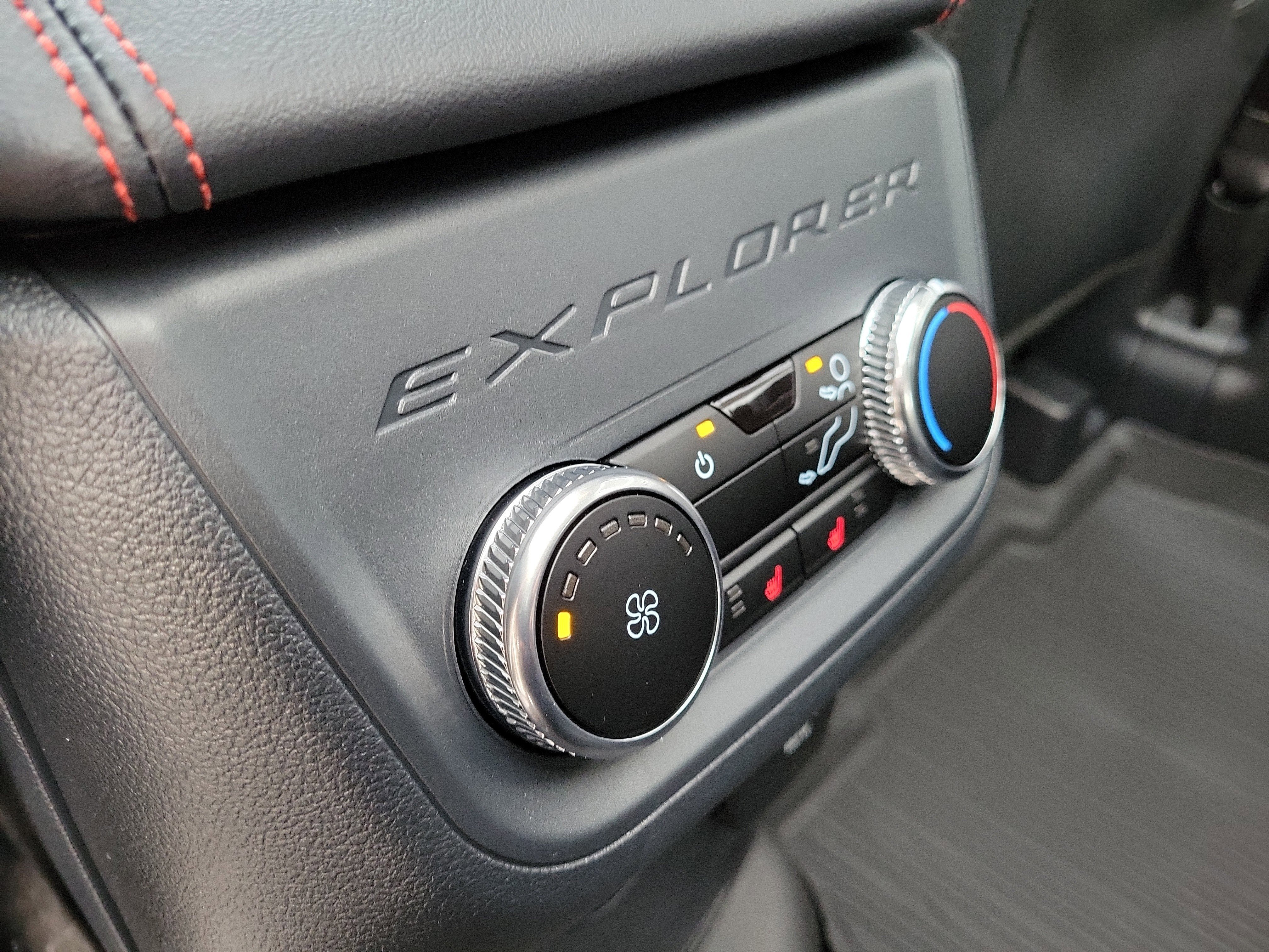 New 2026 Ford Explorer ST w/ Sun And Sound Package image 13