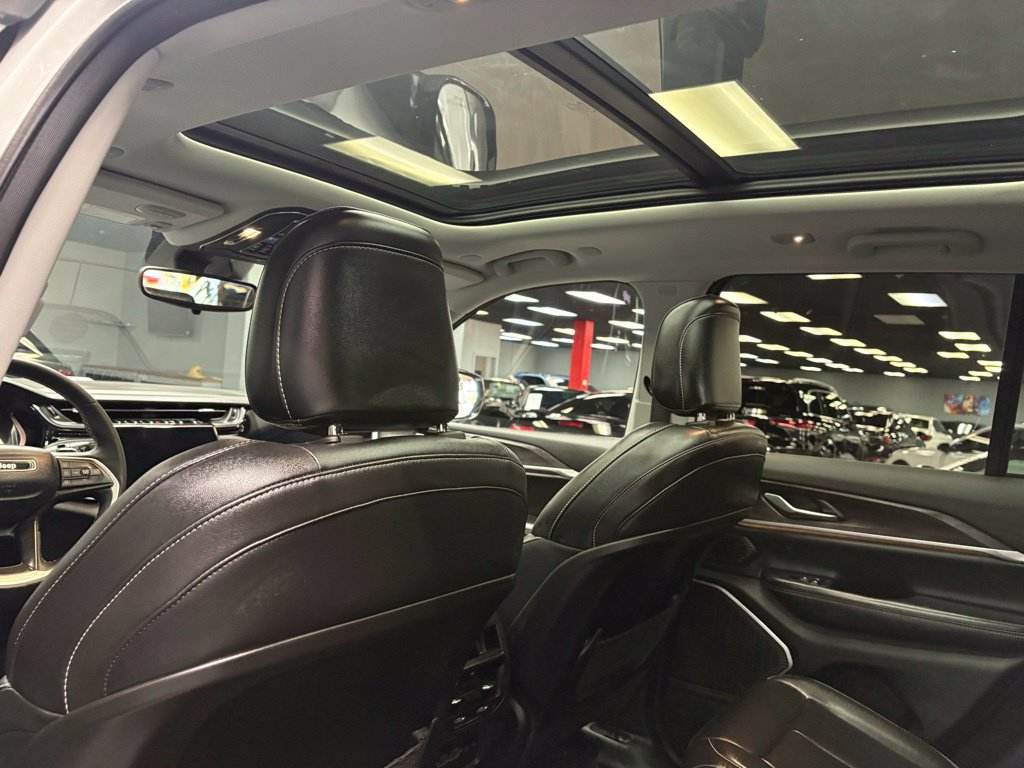 Used 2022 Jeep Grand Cherokee Limited 4xe AWD/4WD image 34