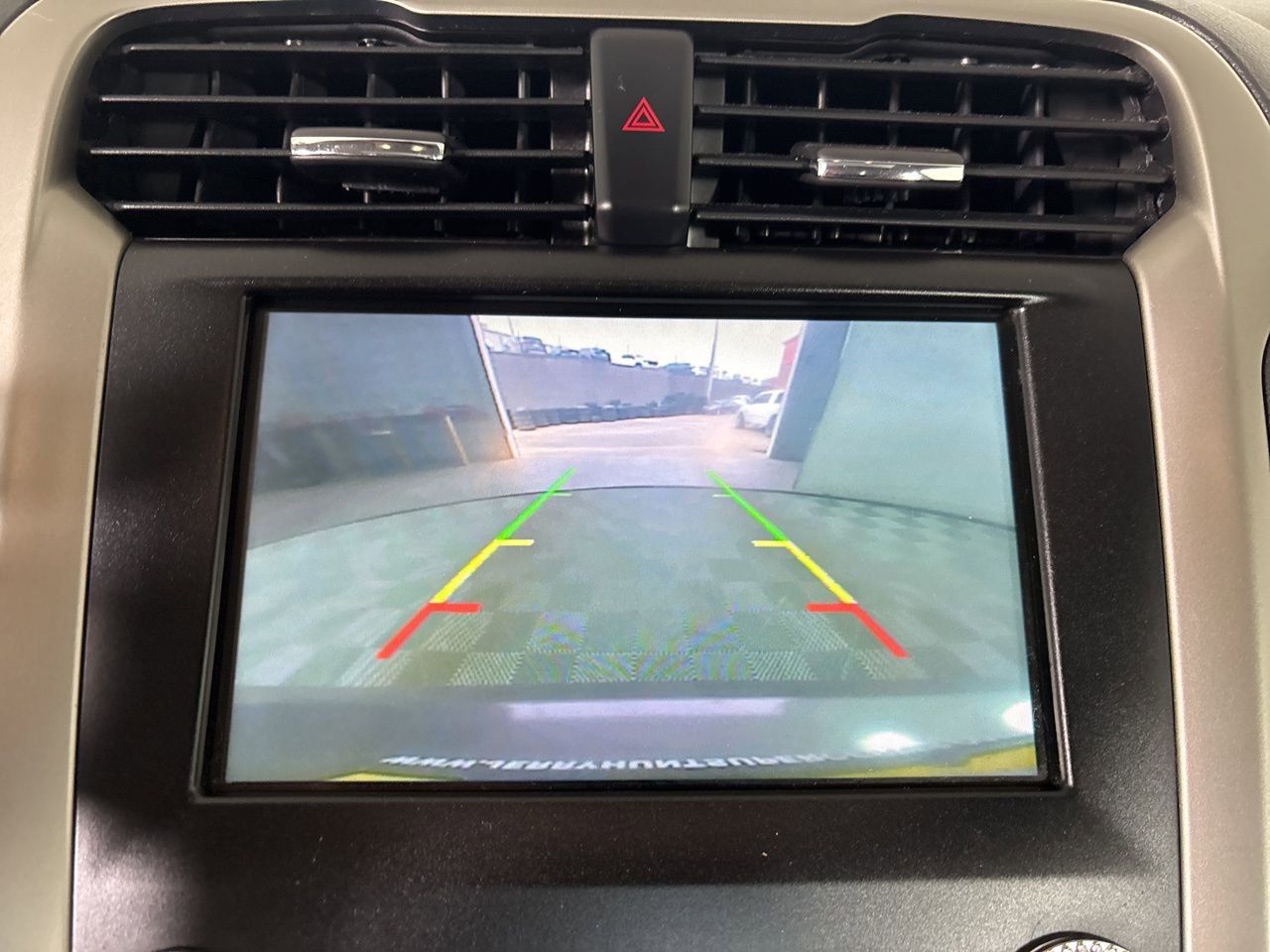 Used 2014 Ford Fusion SE w/ Equipment Group 202A image 17