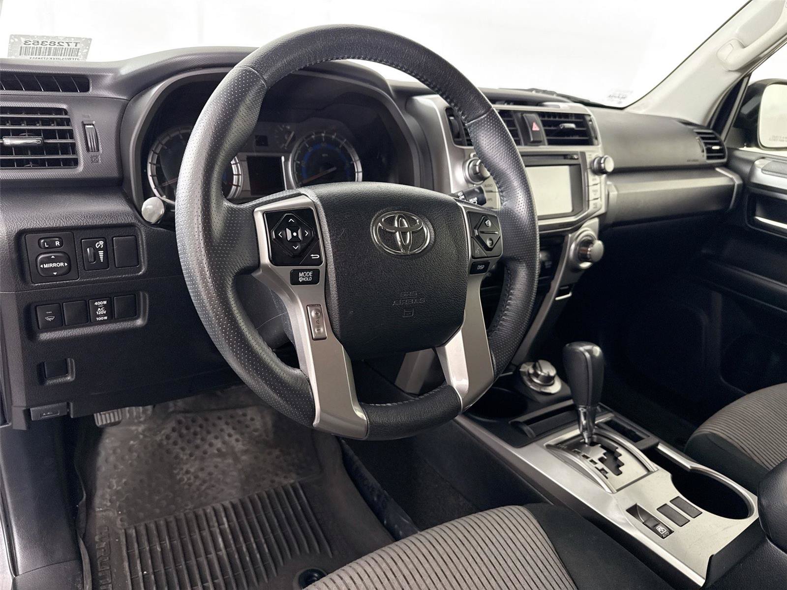 Used 2019 Toyota 4Runner SR5 AWD/4WD image 4