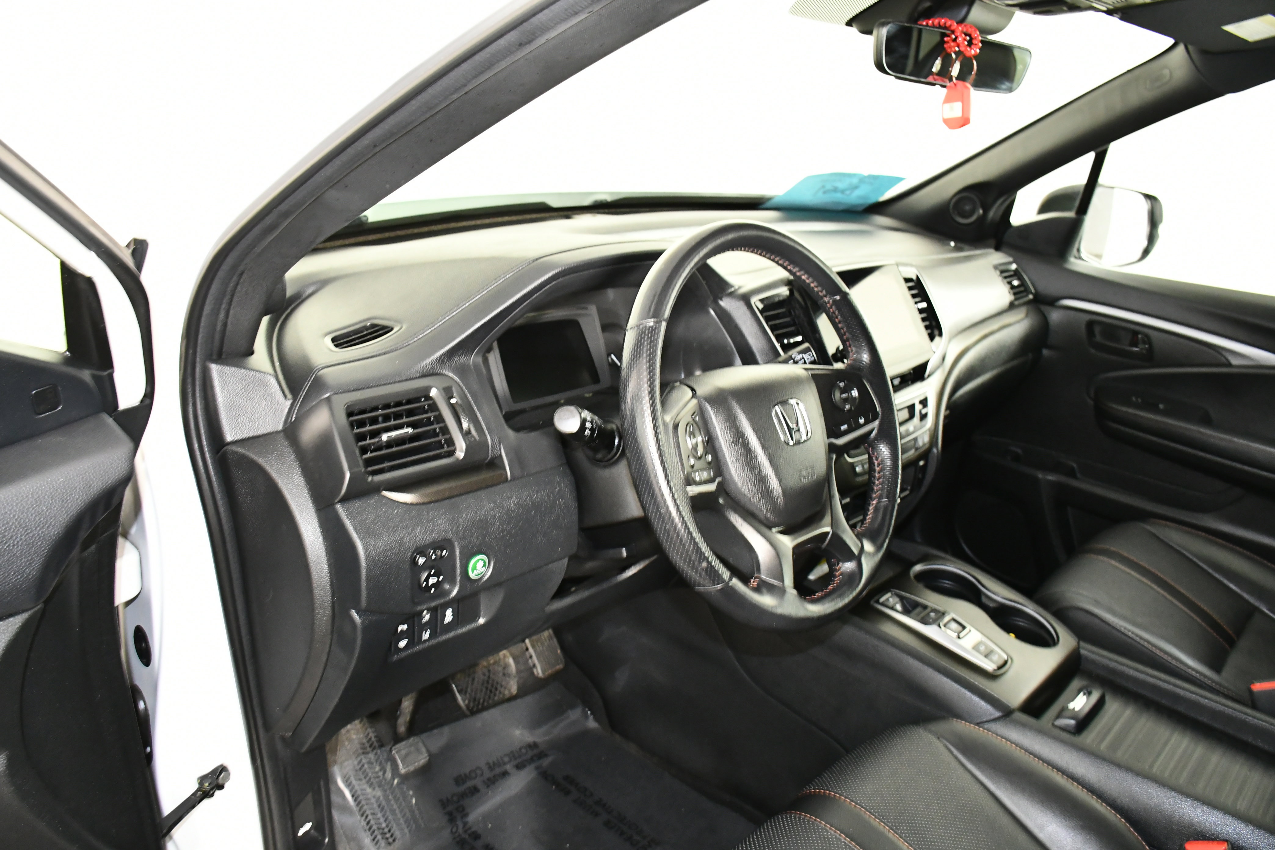 Certified 2023 Honda Passport TrailSport image 39