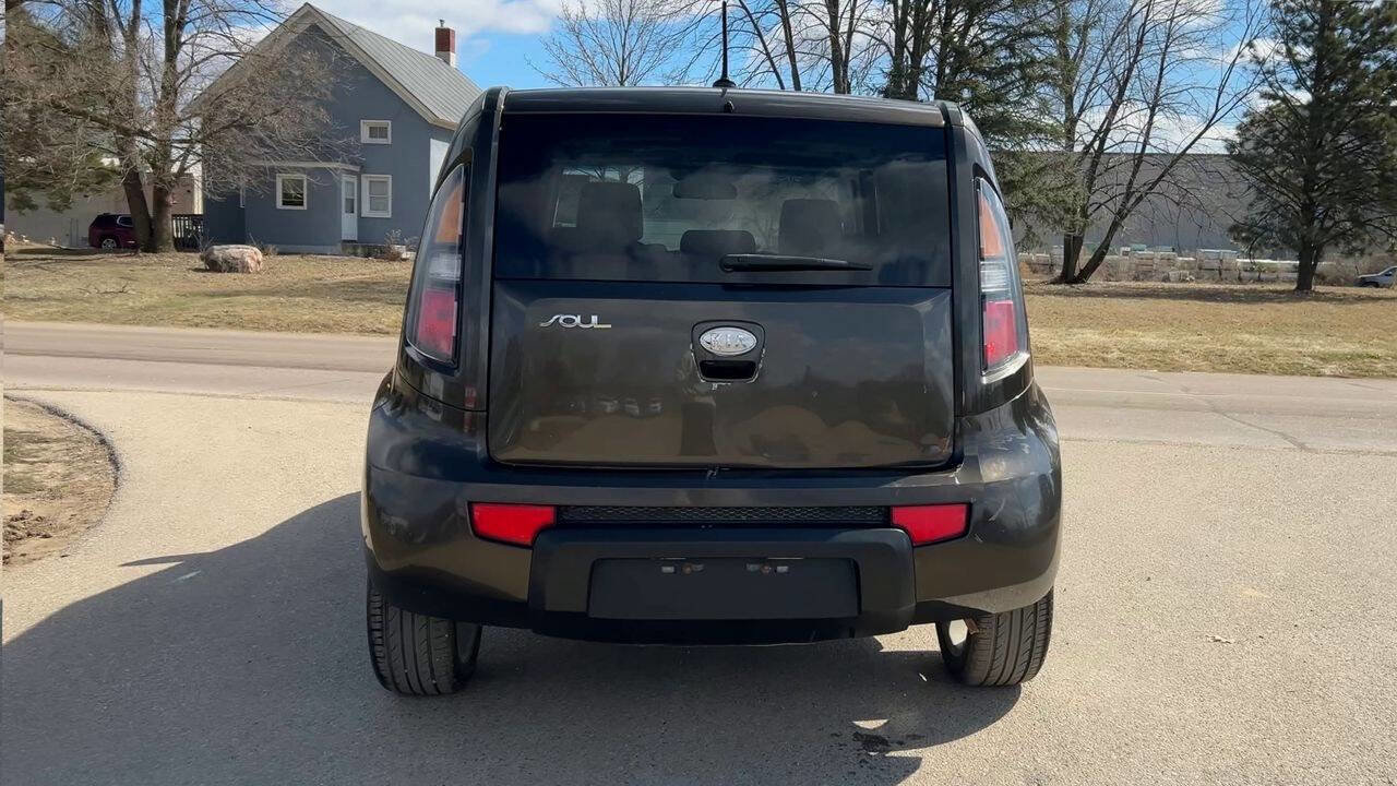 Used 2010 Kia Soul ! image 5