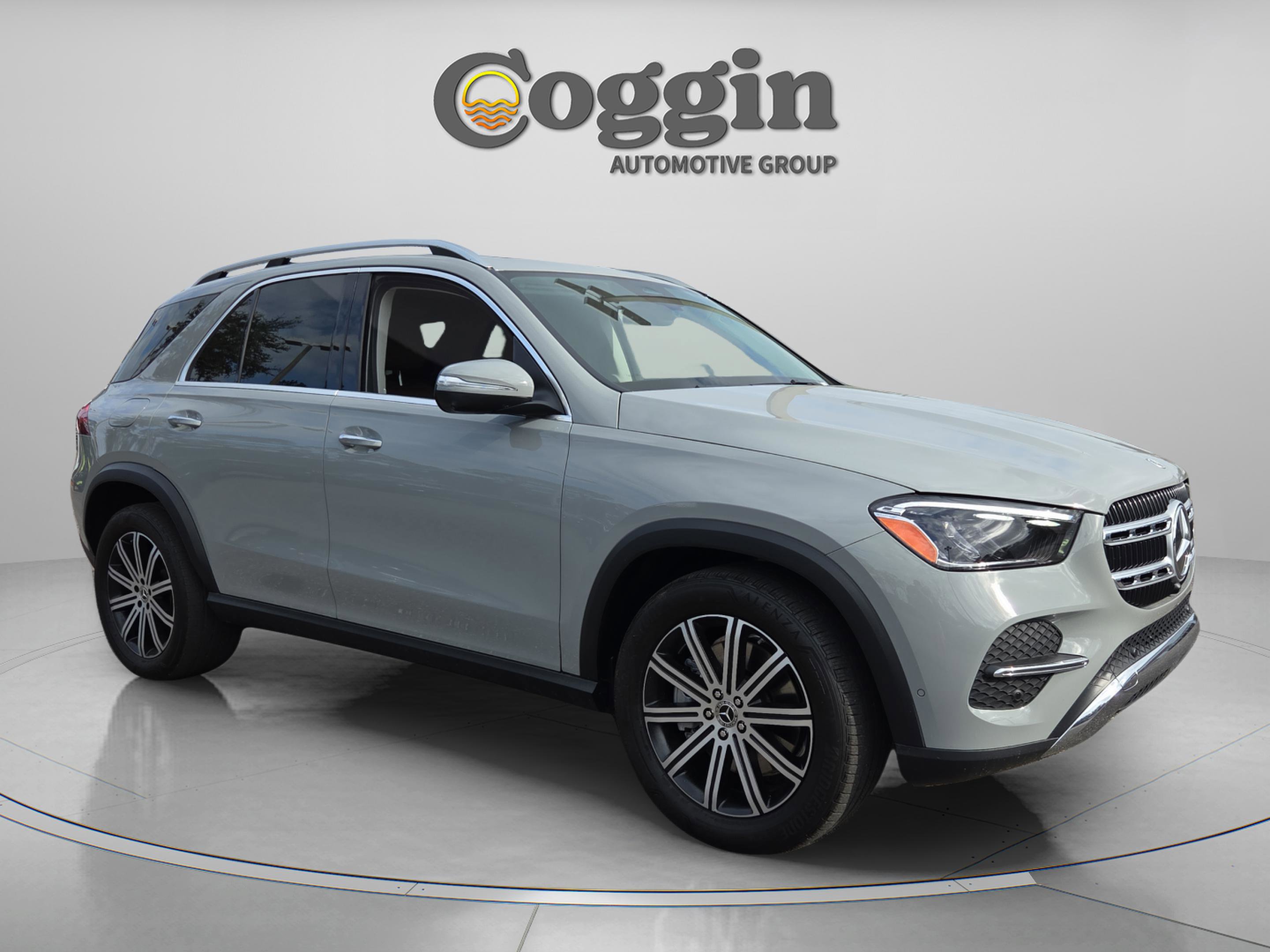 Used 2025 Mercedes-Benz GLE 450e 4MATIC w/ Winter Package image 8