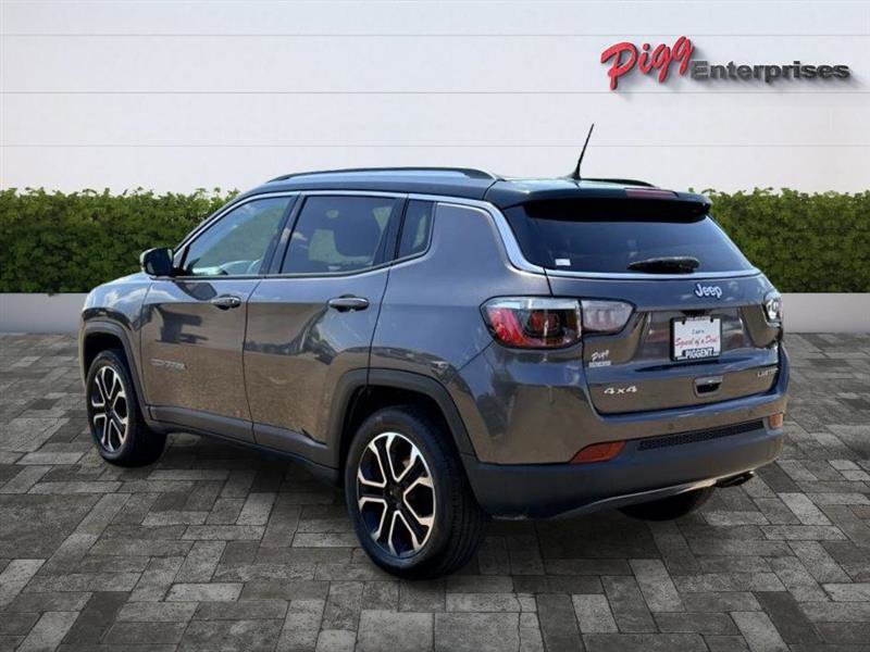 Used 2022 Jeep Compass Limited image 2