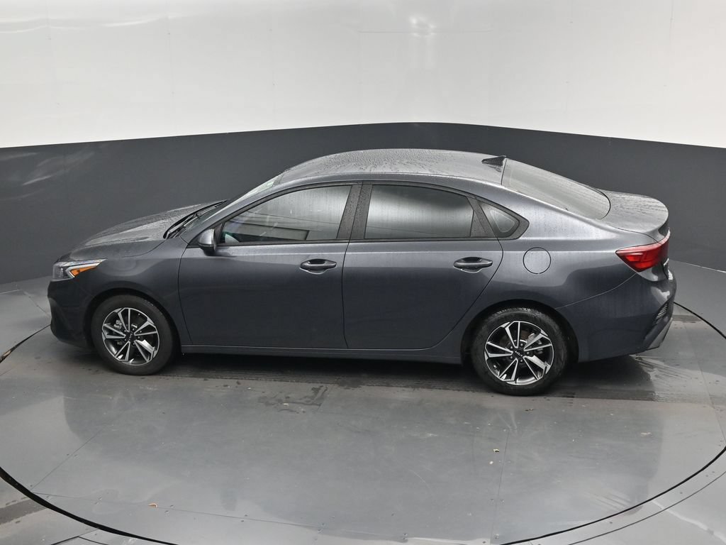 Used 2023 Kia Forte LXS w/ LXS Technology Package FWD image 14