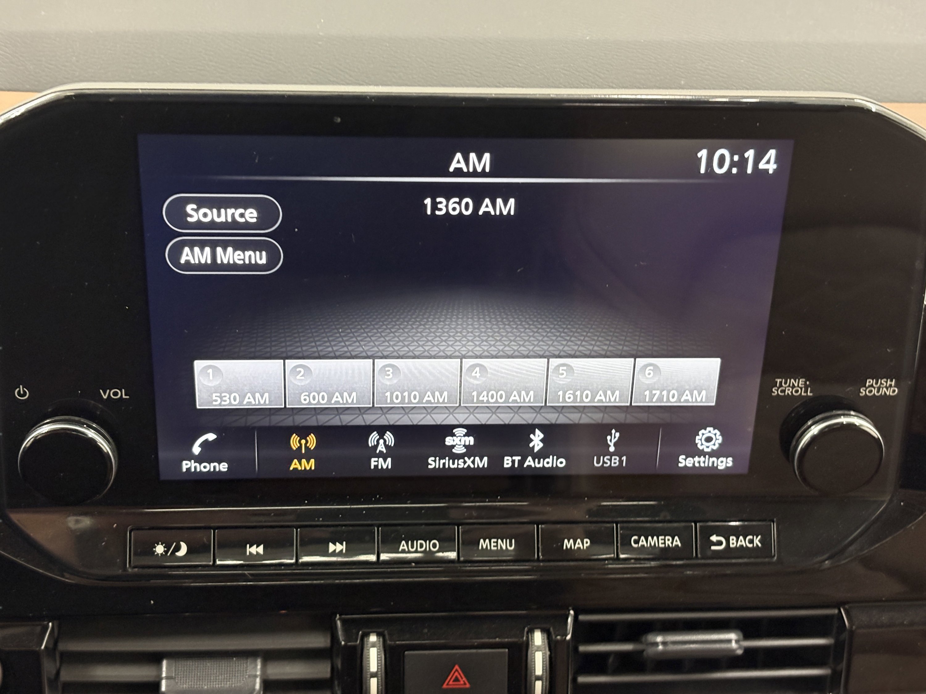 Used 2024 Nissan Pathfinder Platinum w/ Cargo Package AWD/4WD image 16
