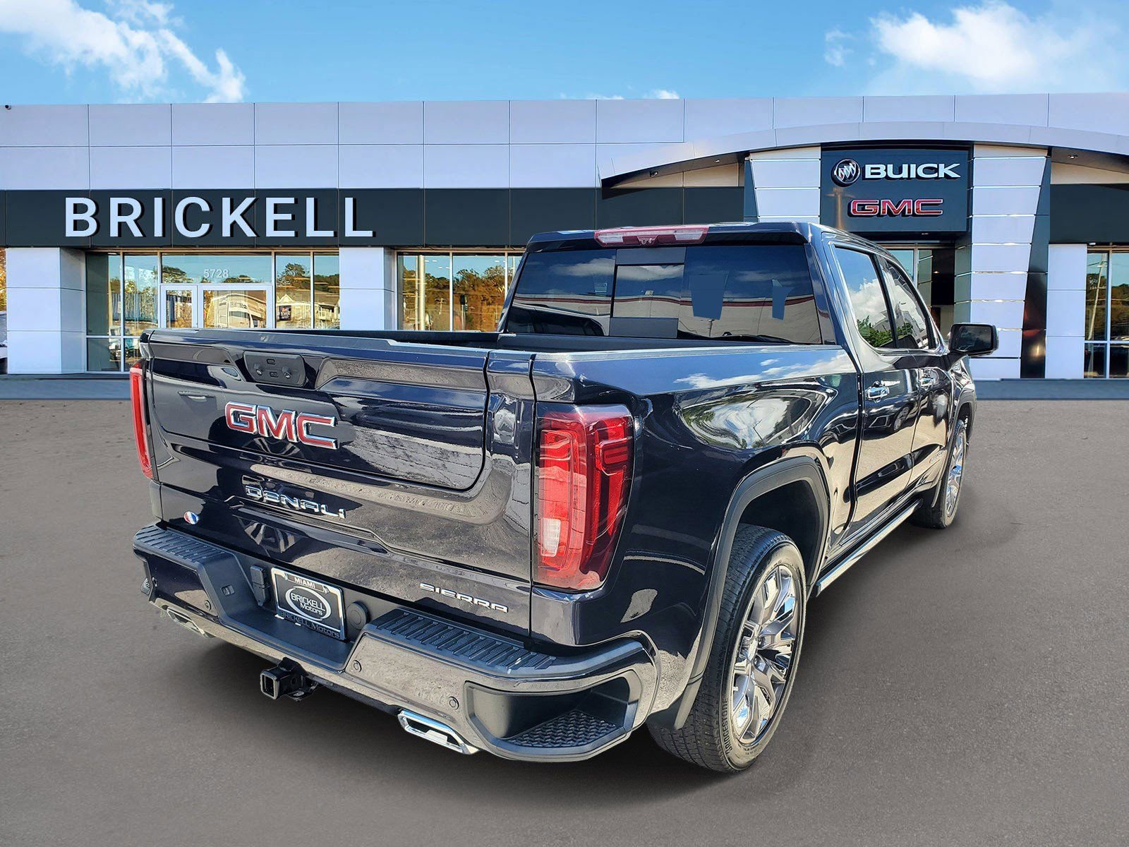 Used 2023 GMC Sierra 1500 Denali w/ Denali Reserve Package AWD/4WD image 3
