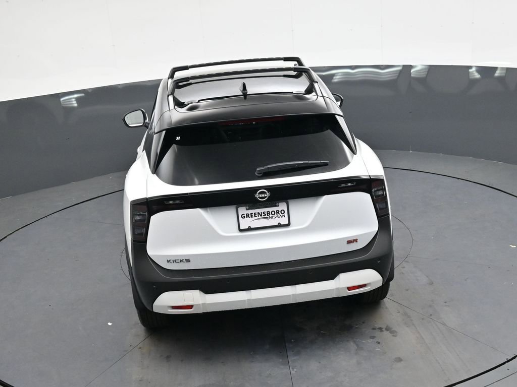 New 2026 Nissan Kicks SR w/ Cold Weather Package FWD image 33