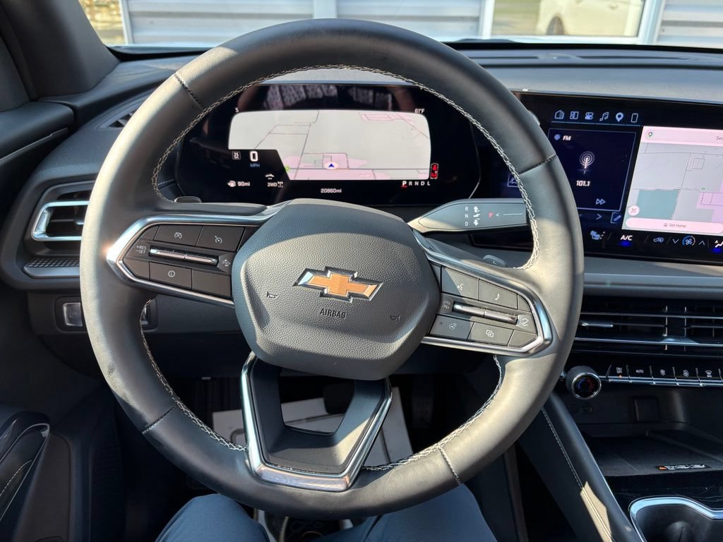 Used 2026 Chevrolet Traverse LT AWD/4WD image 29
