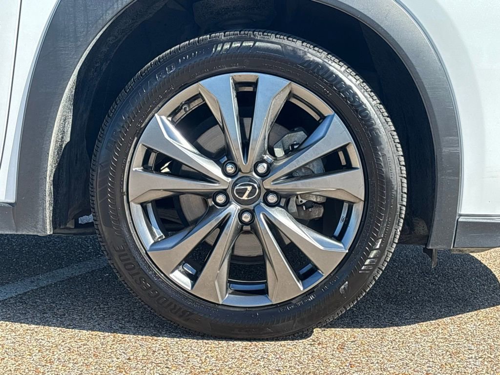 Used 2020 Lexus UX 200 F Sport w/ F Sport Premium Package image 8