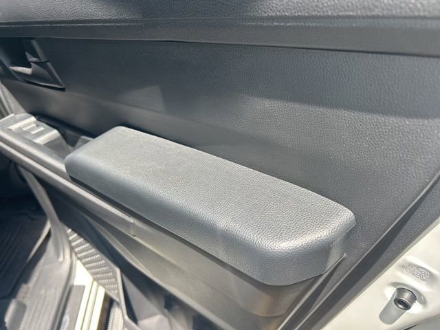 Used 2025 Toyota Tacoma SR5 AWD/4WD image 15