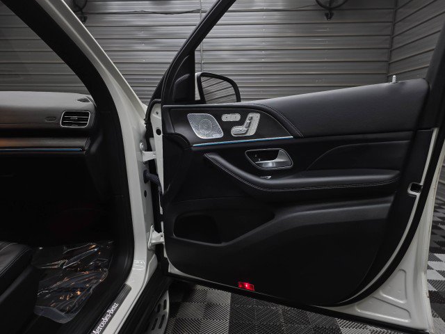 Used 2021 Mercedes-Benz GLS 450 4MATIC image 38