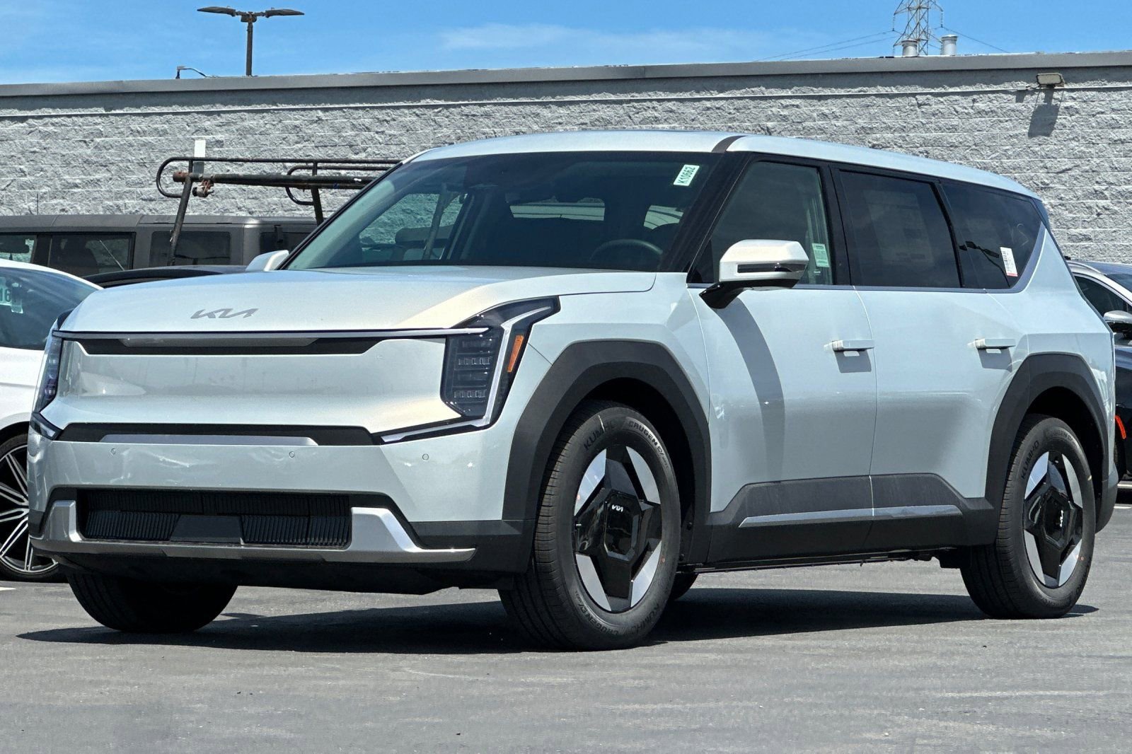 New 2026 Kia EV9 Light RWD image 8