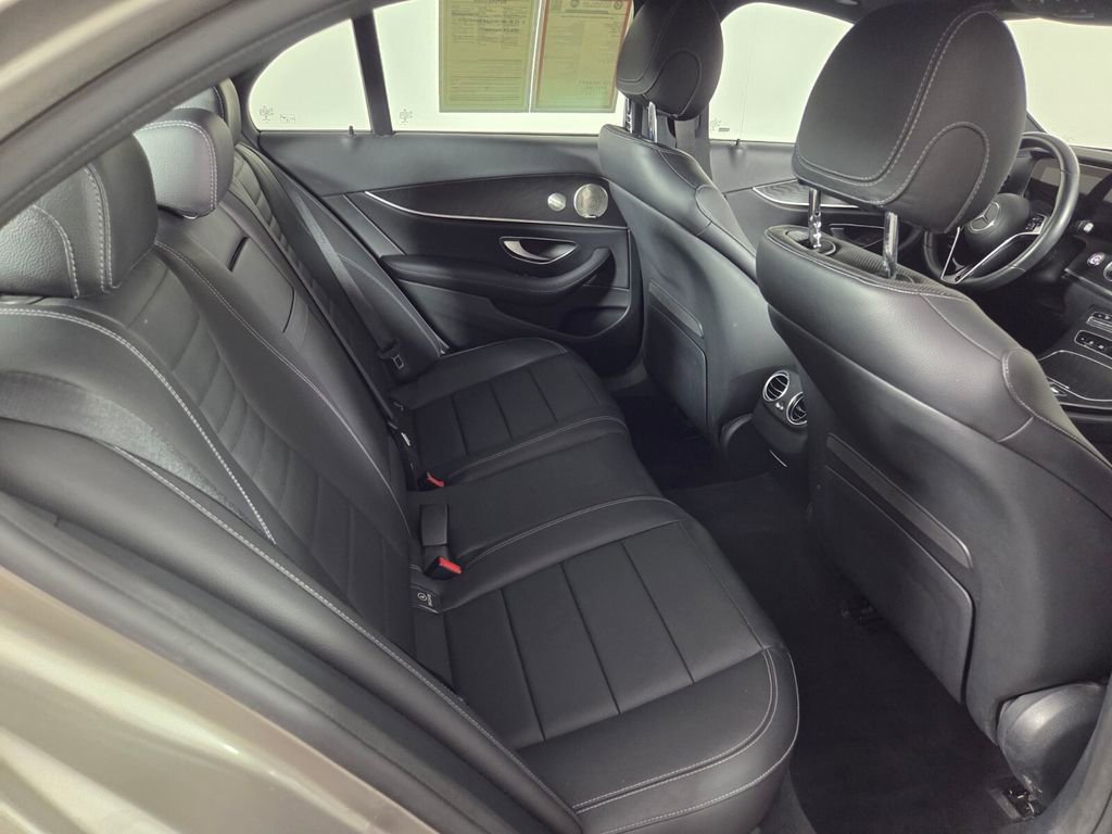 Used 2023 Mercedes-Benz E 350 4MATIC Sedan image 30