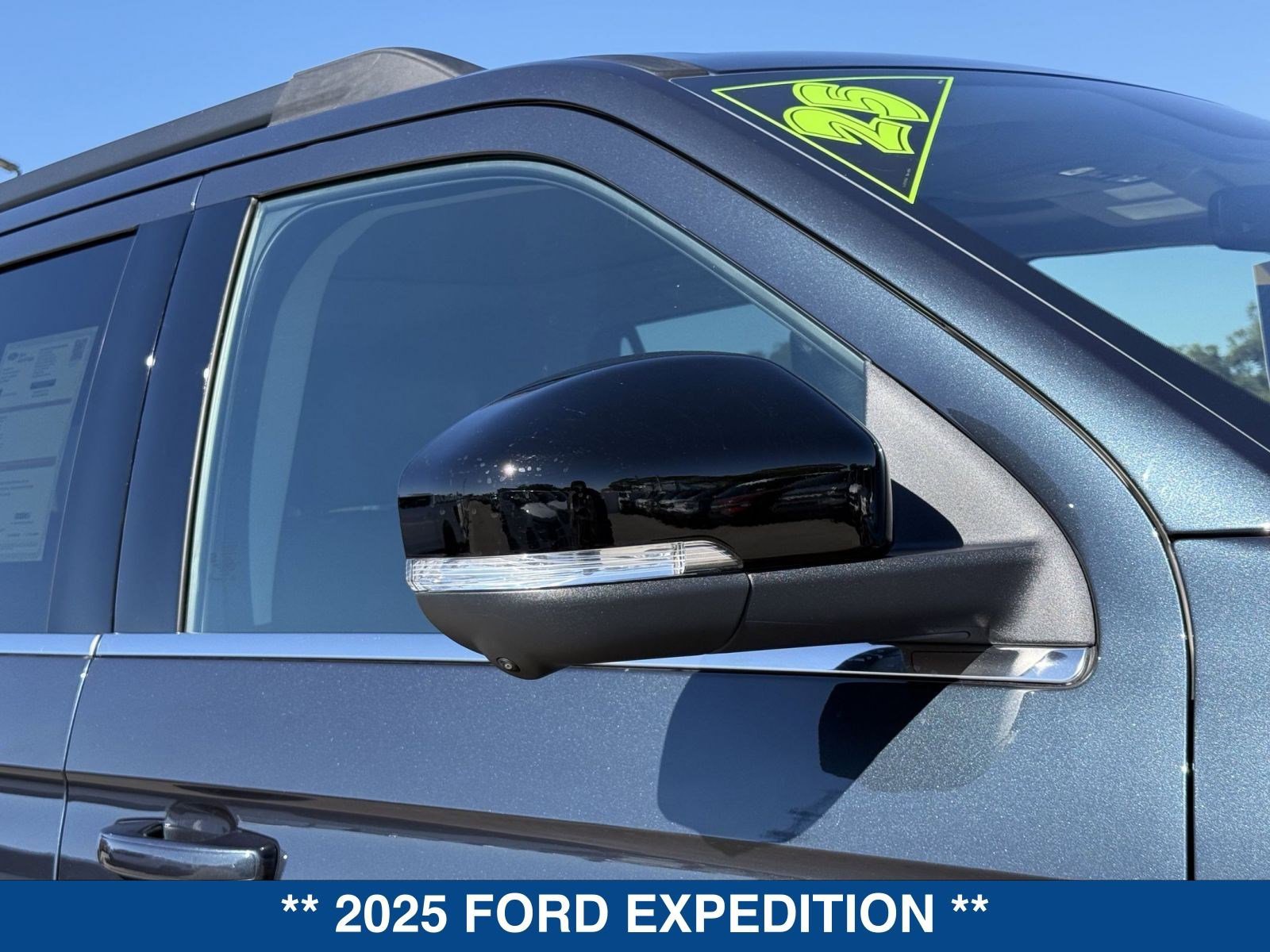Certified 2025 Ford Expedition Active image 10
