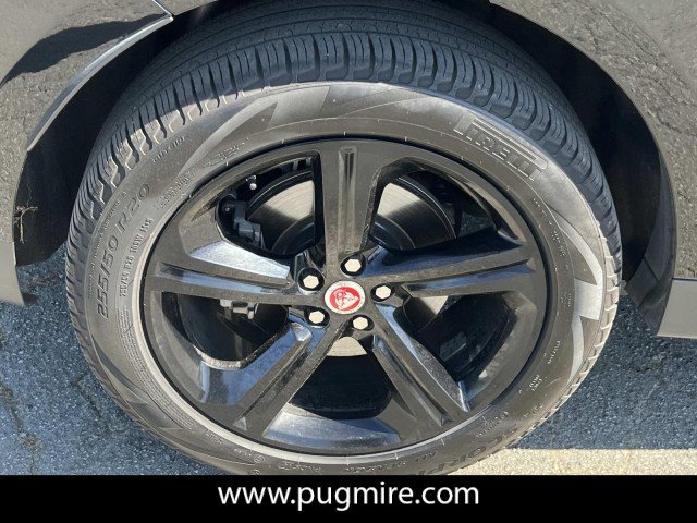 Used 2019 Jaguar F-PACE Premium image 17