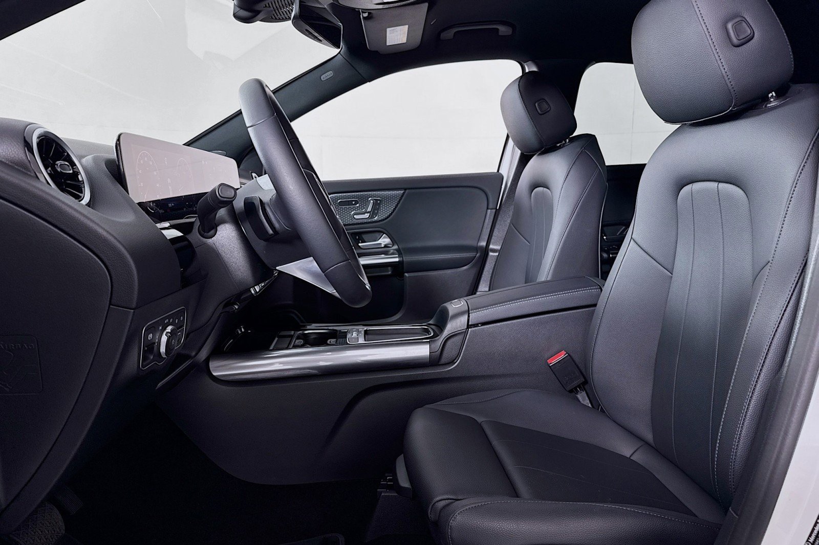 Certified 2026 Mercedes-Benz GLA 250 4MATIC image 17