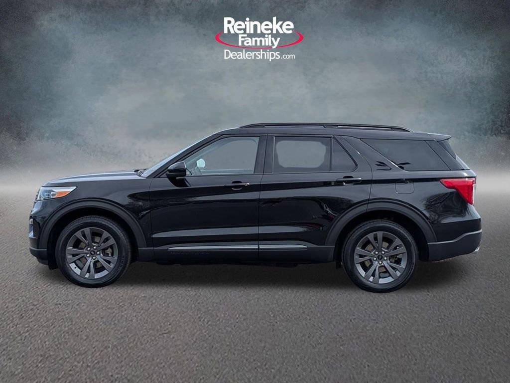 Used 2023 Ford Explorer XLT w/ Equipment Group 202A AWD/4WD image 9