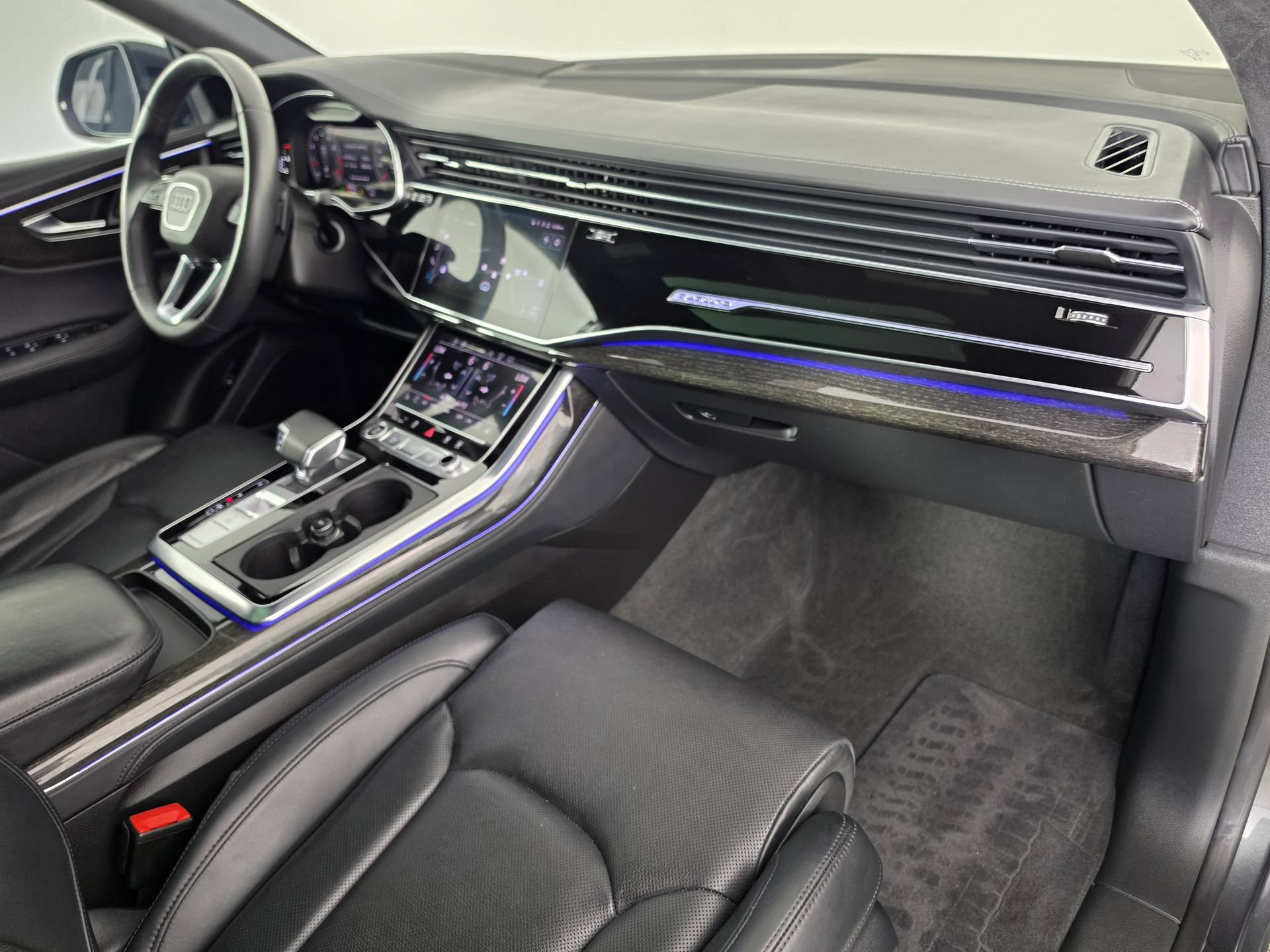 Certified 2023 Audi Q8 Prestige AWD/4WD image 31